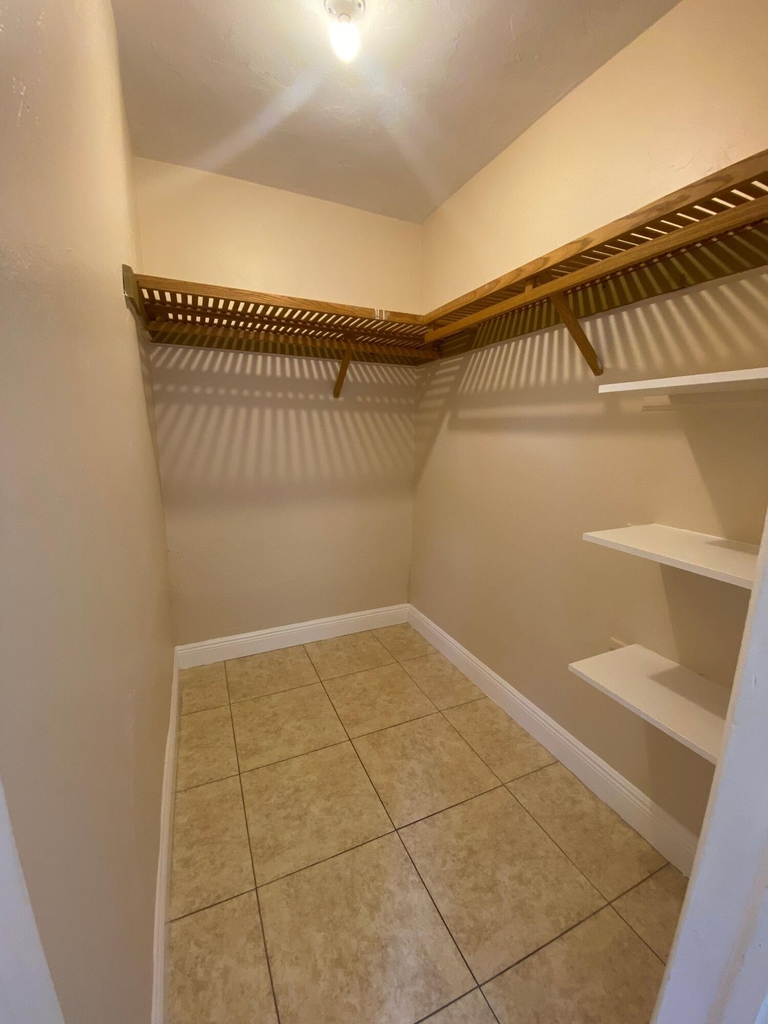 4820 Maine Street - Photo 5