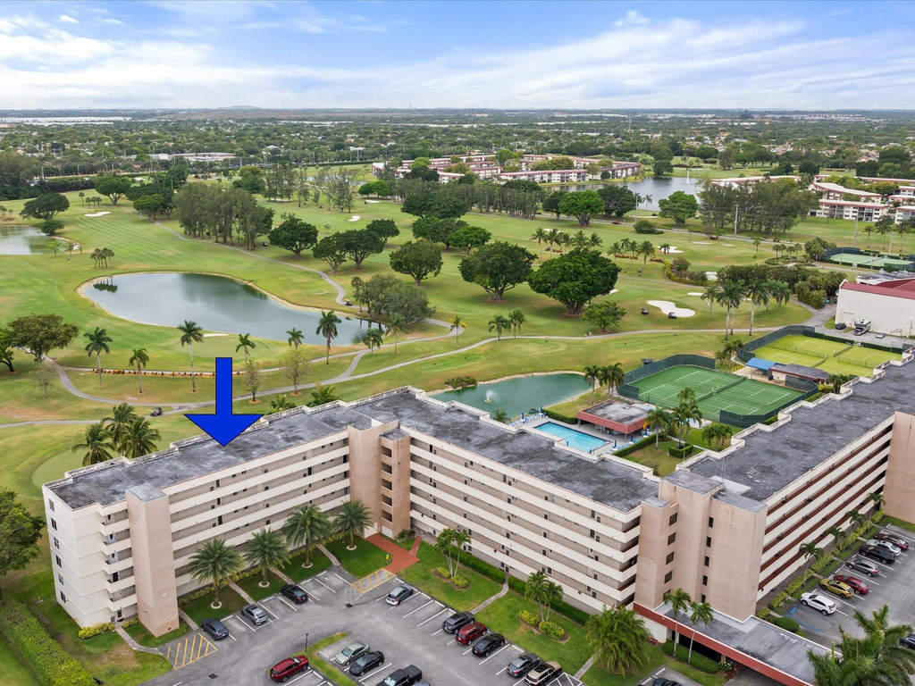 8900 Washington Boulevard - Photo 28