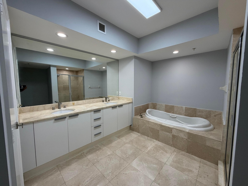 15051 Royal Oaks Lane - Photo 13
