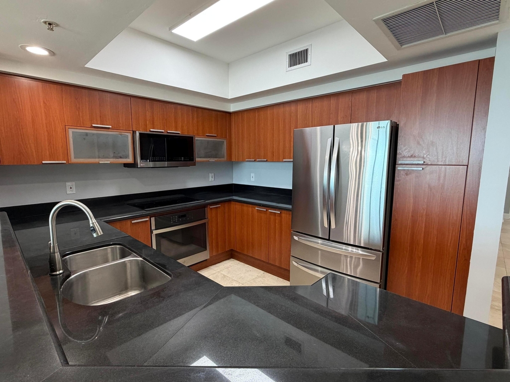15051 Royal Oaks Lane - Photo 6