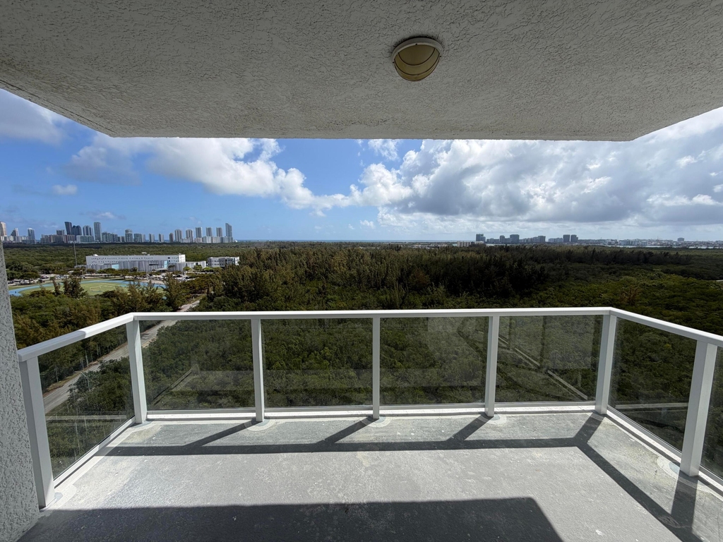 15051 Royal Oaks Lane - Photo 3