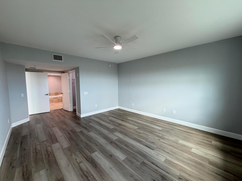 15051 Royal Oaks Lane - Photo 9