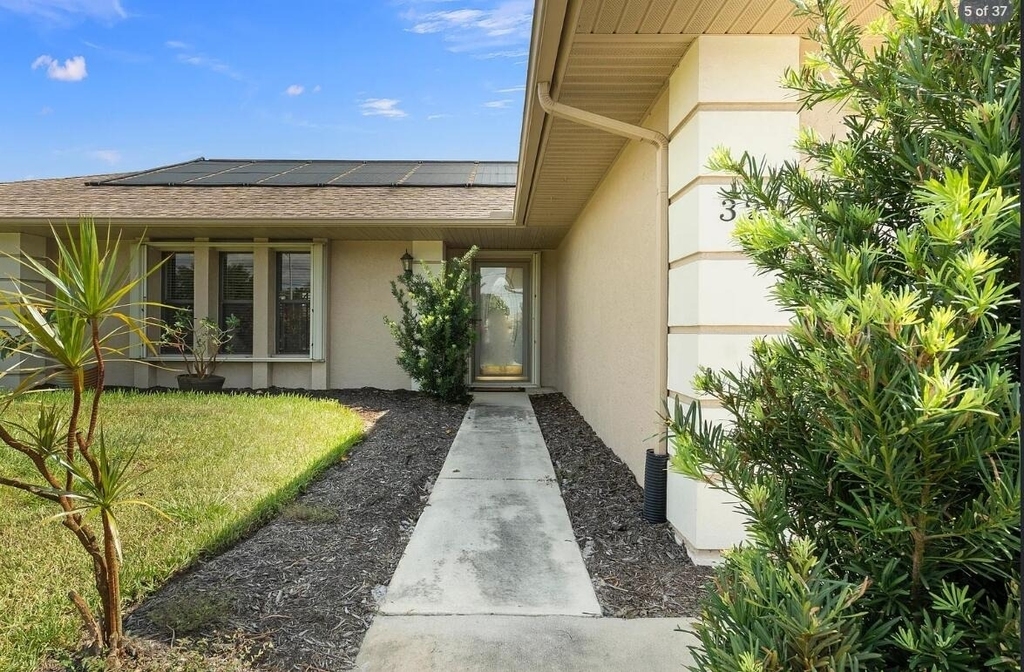 329 Se Oakridge Drive - Photo 1