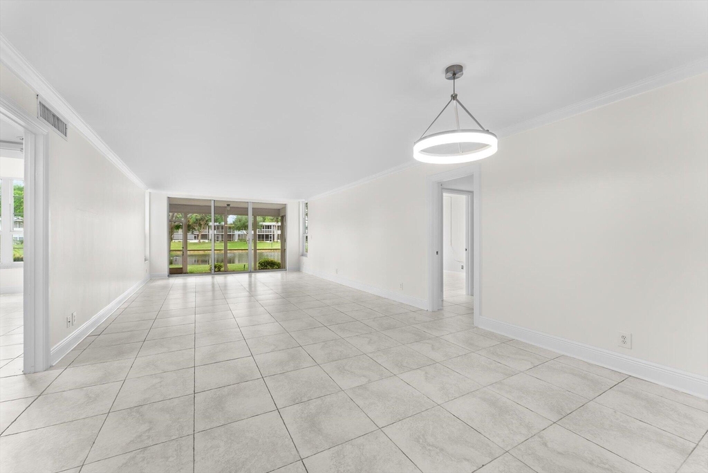 4240 Oaks Terrace - Photo 10