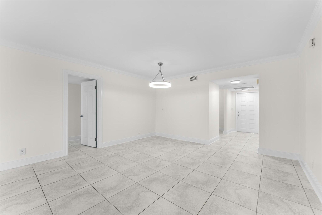 4240 Oaks Terrace - Photo 11