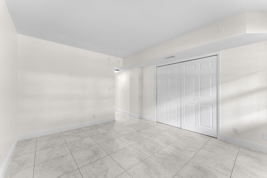4240 Oaks Terrace - Photo 23