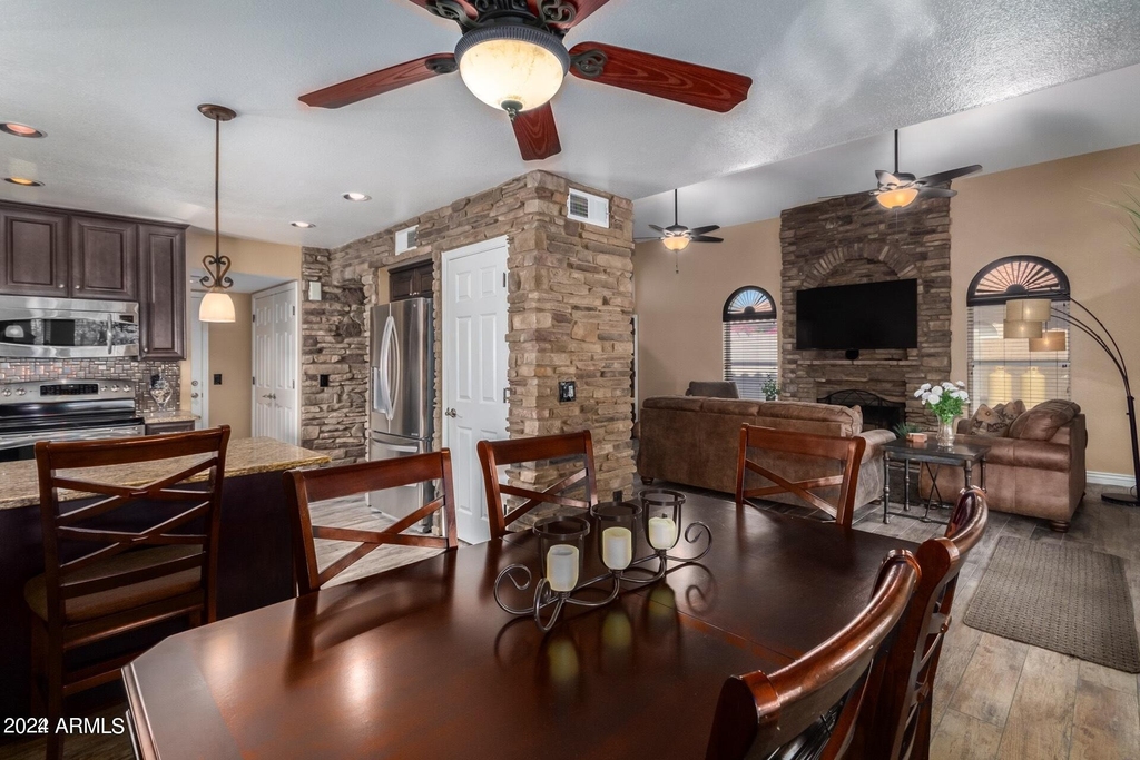 2911 E Windmere Drive - Photo 5
