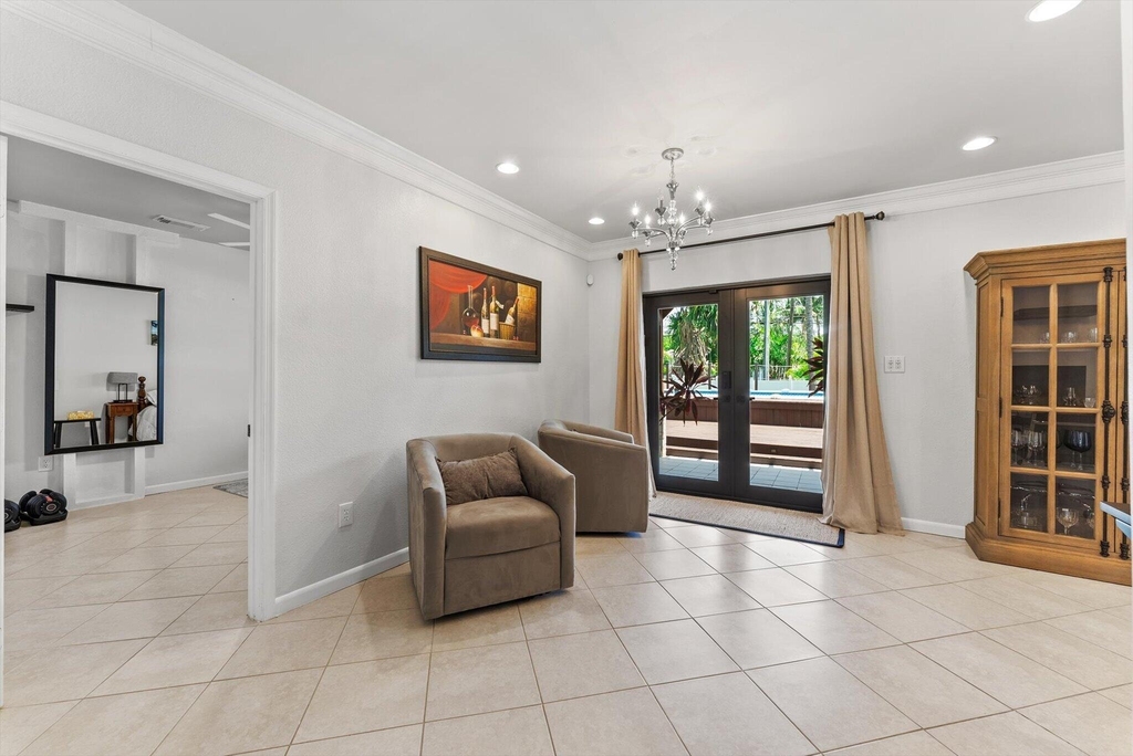 728 Ne 9th Avenue - Photo 7