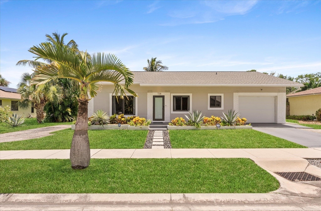 728 Ne 9th Avenue - Photo 0