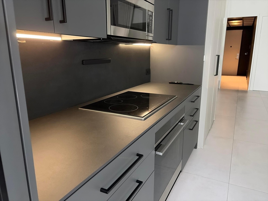 425 N Andrews Avenue - Photo 3