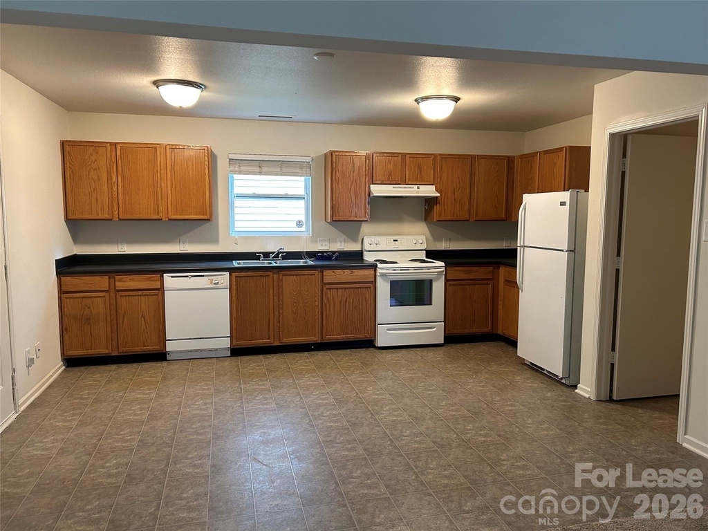3015 Meadow Knoll Drive - Photo 5