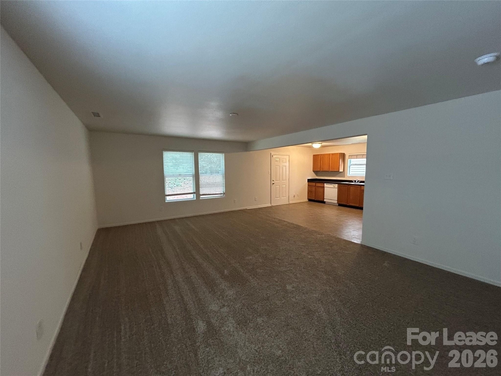 3015 Meadow Knoll Drive - Photo 4