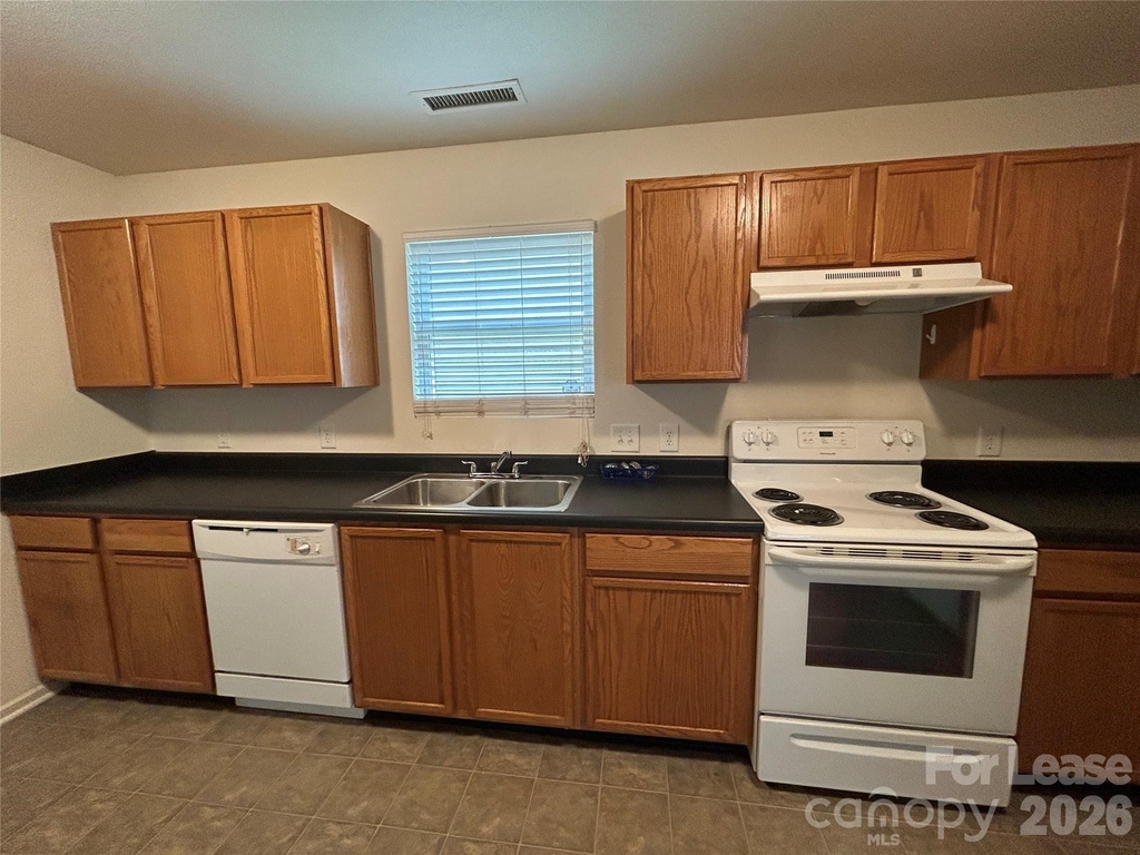 3015 Meadow Knoll Drive - Photo 7