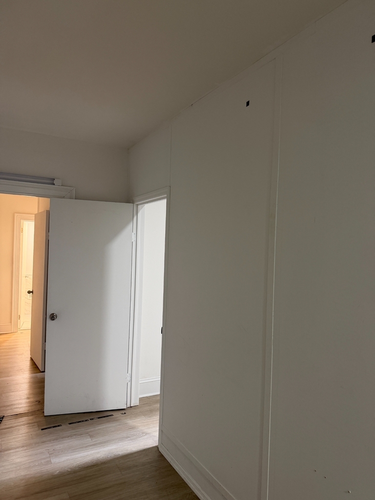 West 34th Street - Photo 6