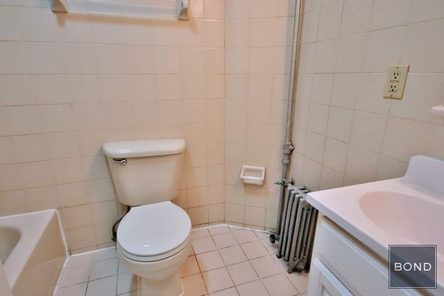 112 East 7th Street - Photo 1