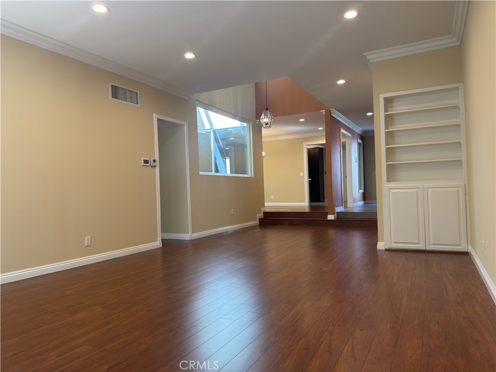 1138 Las Riendas Way - Photo 5