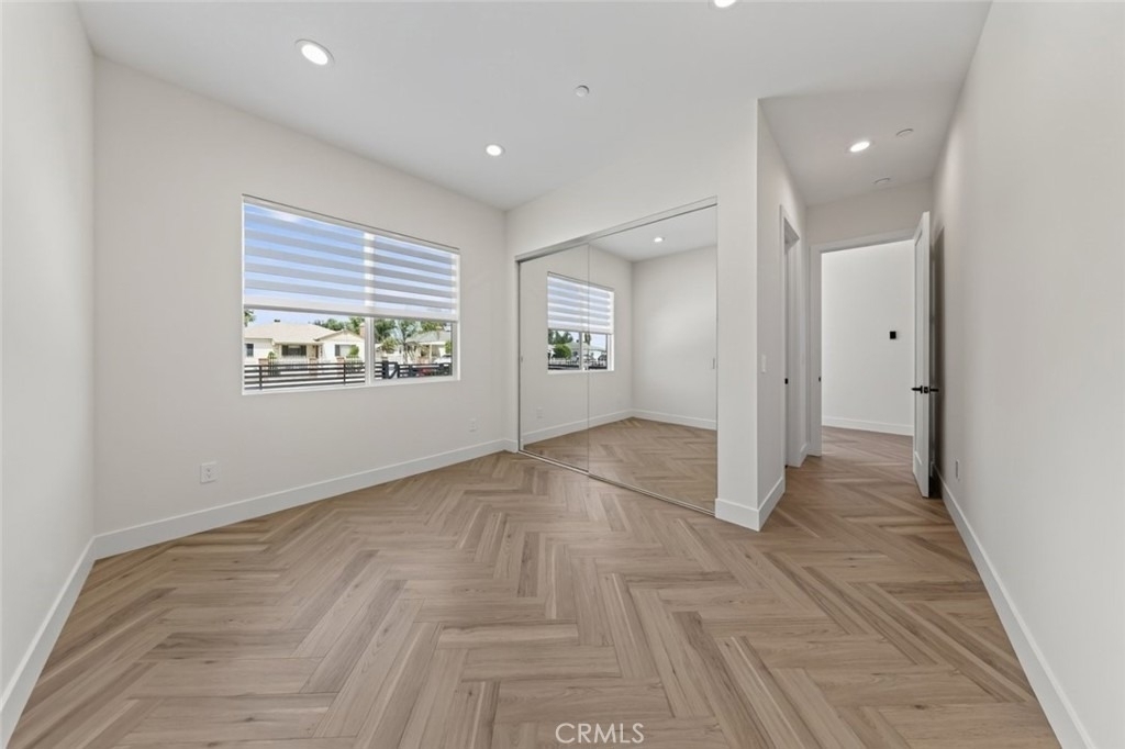 8018 Shadyglade Avenue - Photo 37