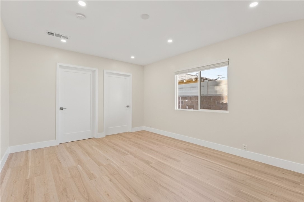 14926 Kittridge St - Photo 13