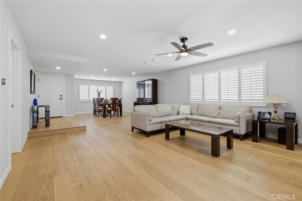 6206 Hesperia Avenue - Photo 2