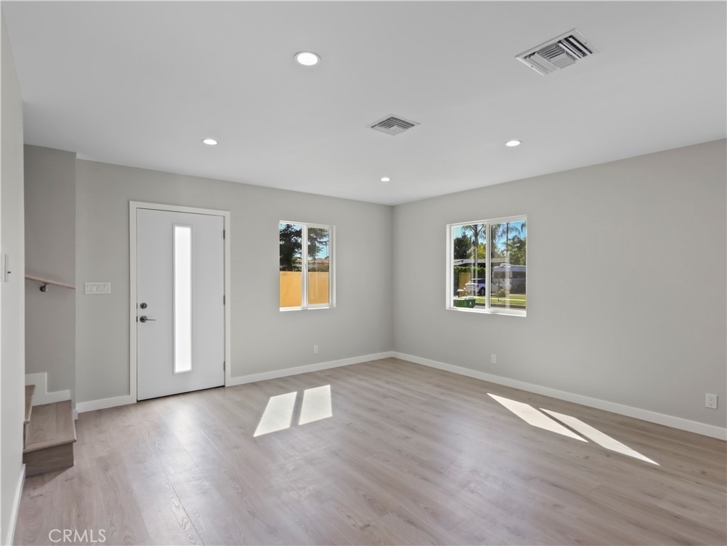 7318 Leescott Avenue - Photo 4