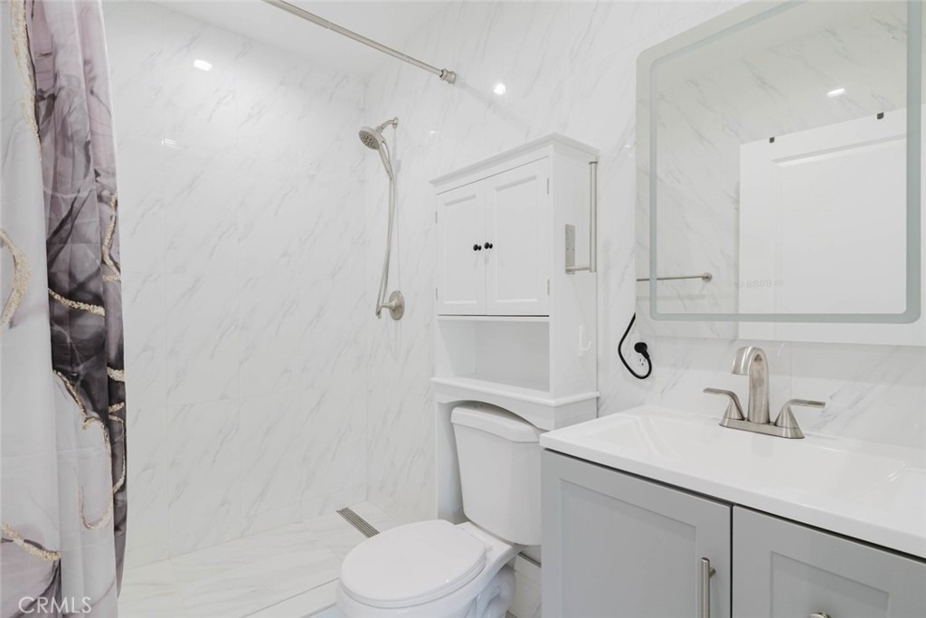8544 Wisner Avenue - Photo 10