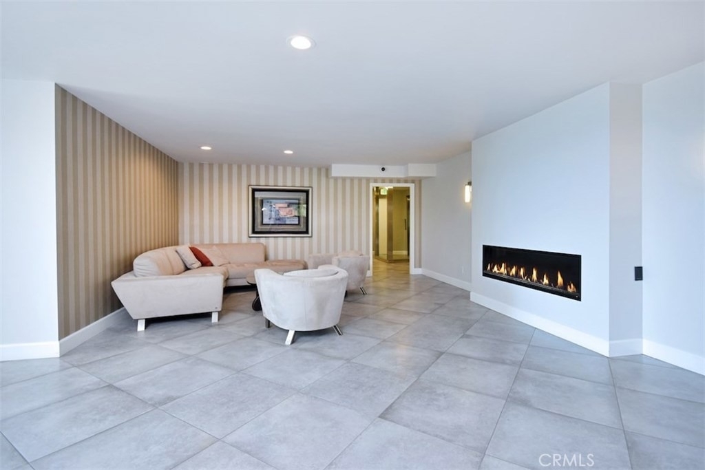 1230 Horn Avenue - Photo 2