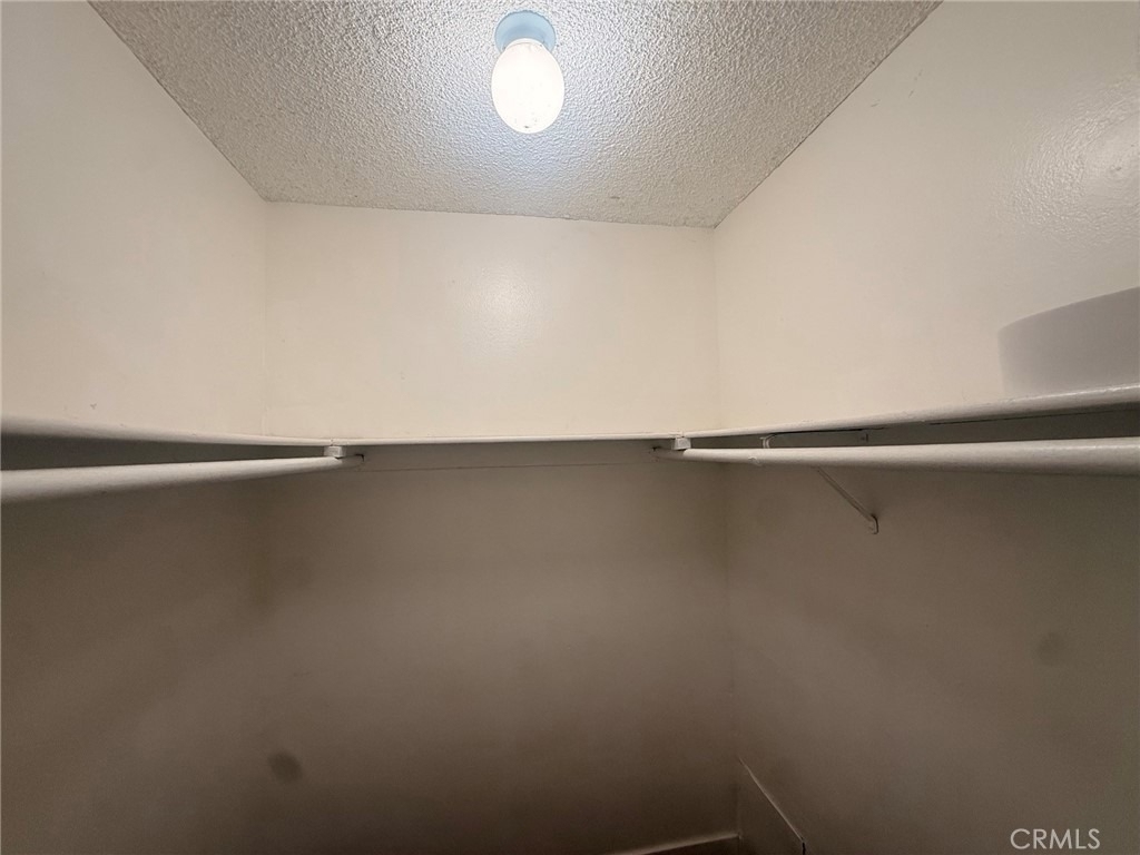 1420 N Mansfield - Photo 14