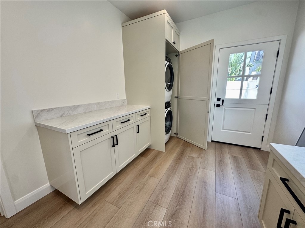 108 S Guadalupe - Photo 13