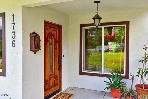 1736 Vistillas Road - Photo 2