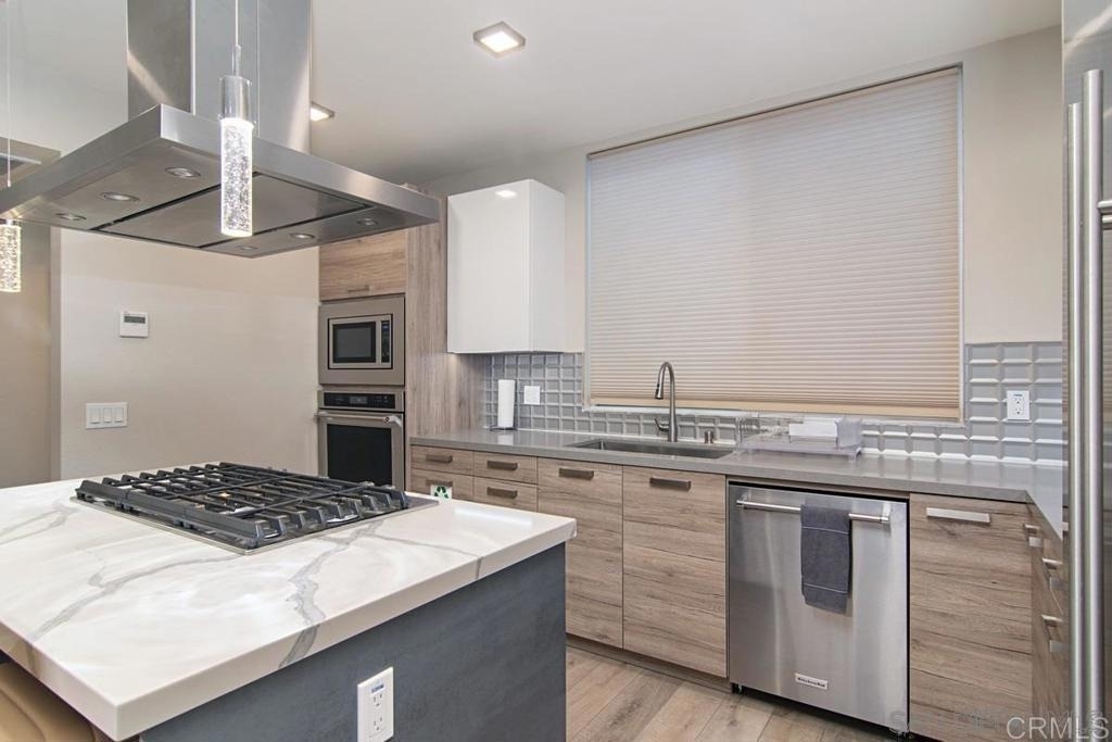 3642 7th. Ave. - Photo 2