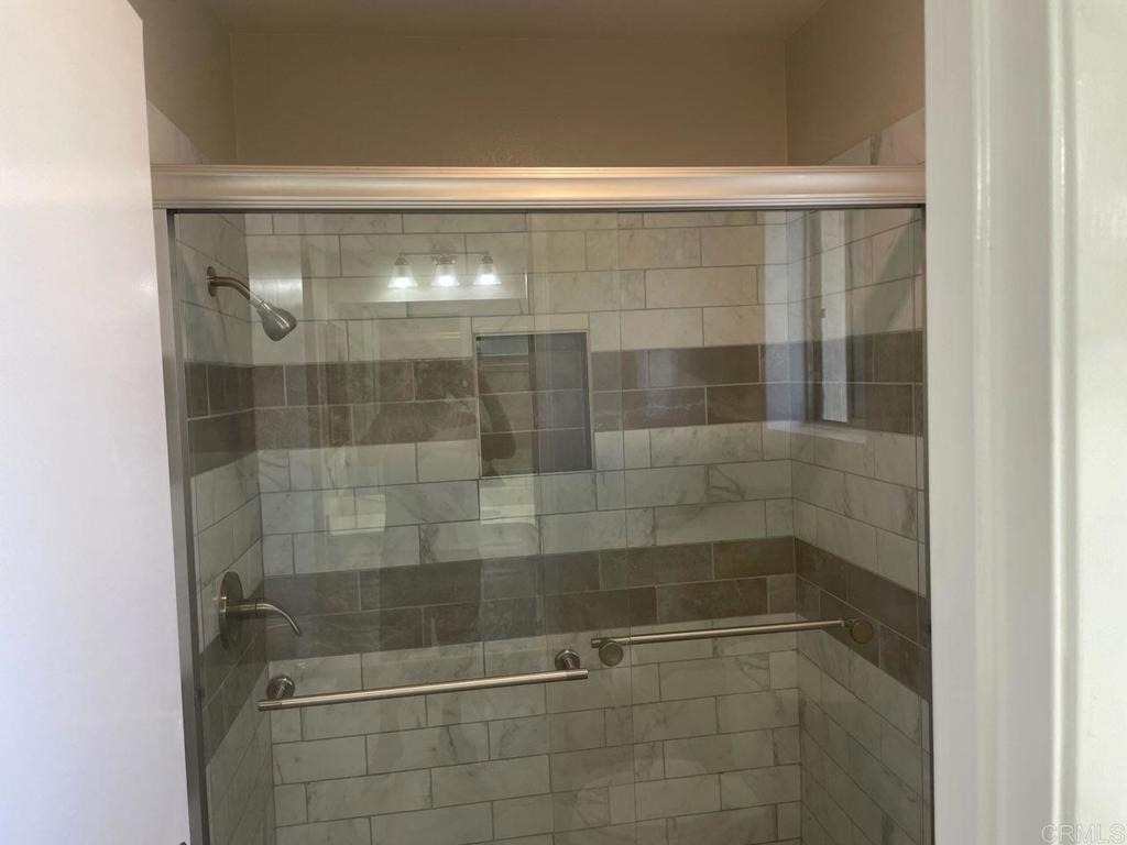 2415 Levante Street - Photo 14