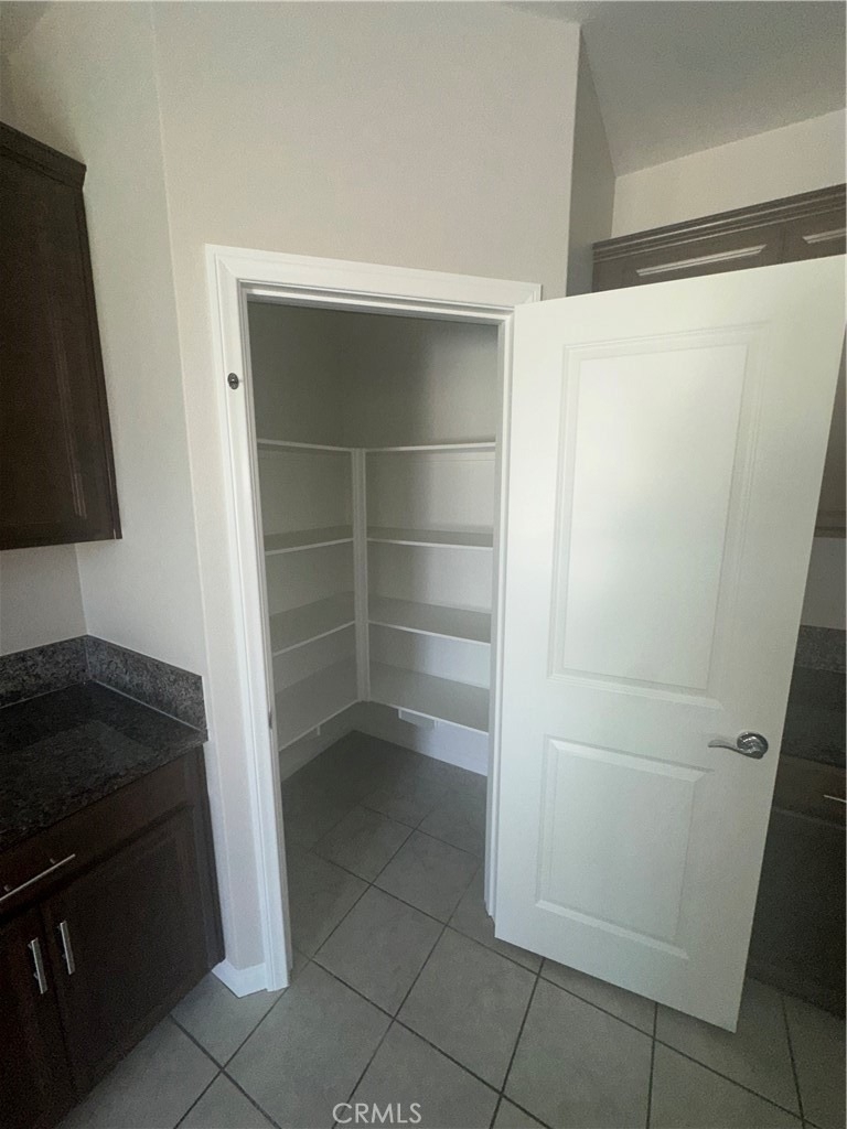 30596 Astoria - Photo 3