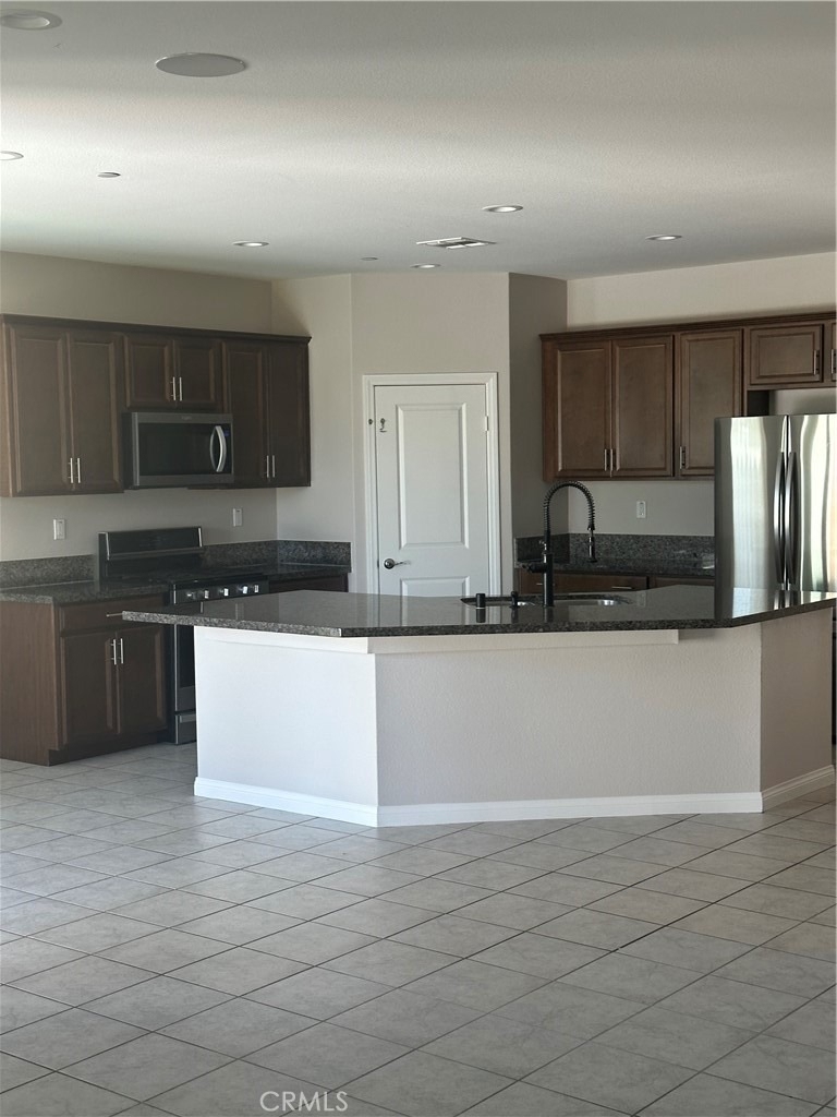 30596 Astoria - Photo 1