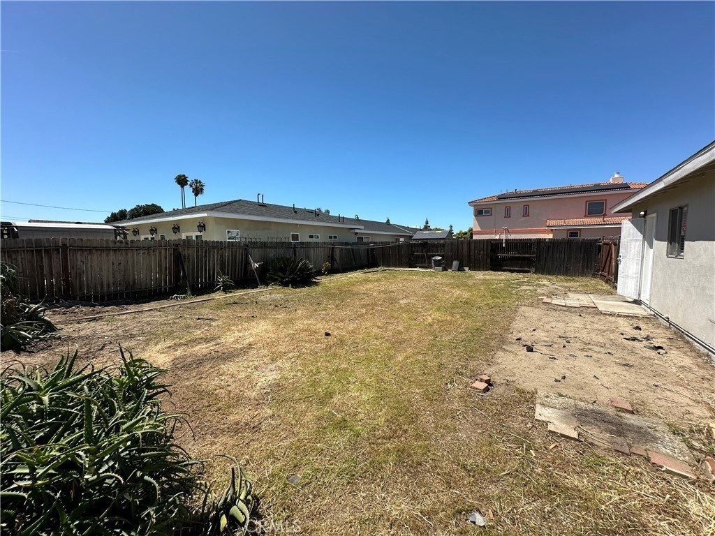 4754 Grace Avenue - Photo 13