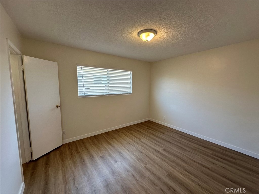 4754 Grace Avenue - Photo 7