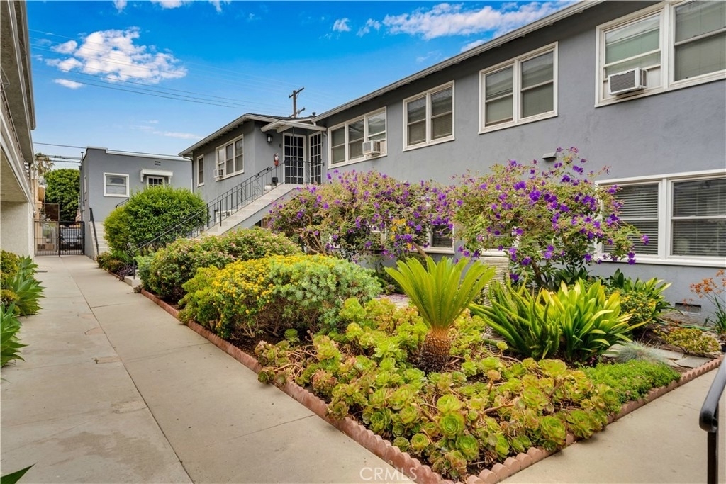 1250 E 1st Street - Photo 37