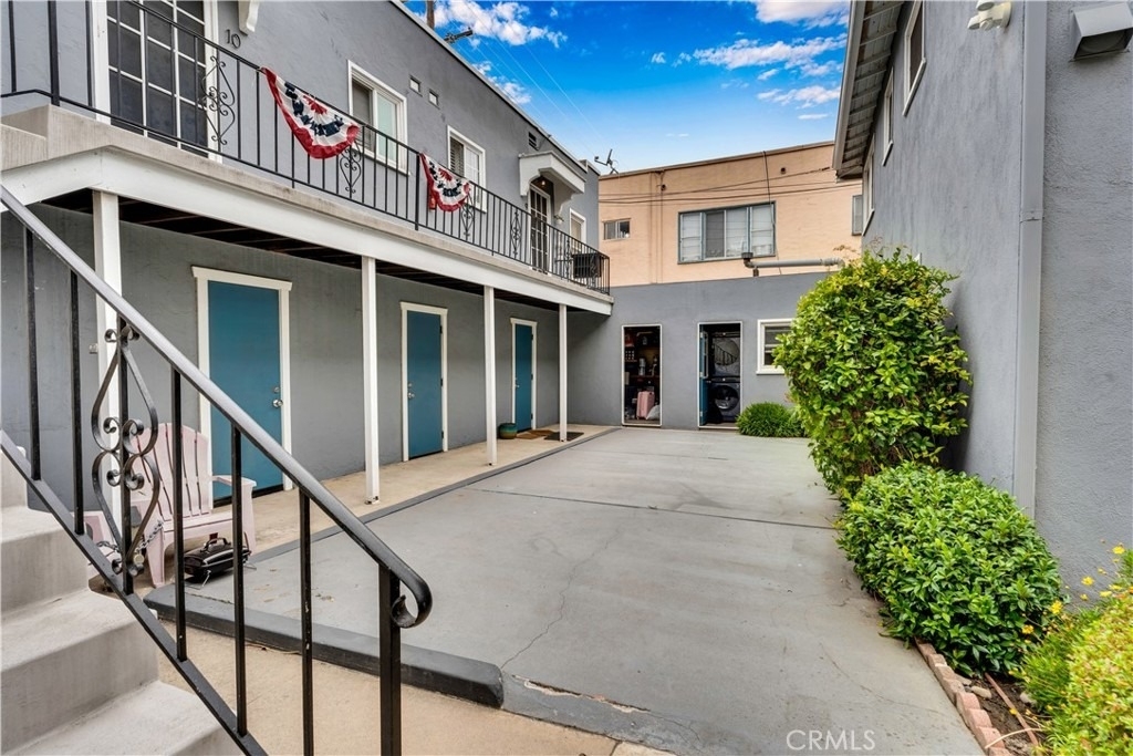 1250 E 1st Street - Photo 28