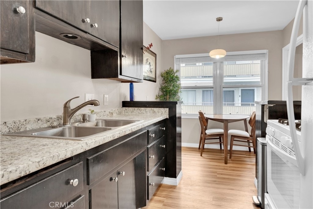 1250 E 1st Street - Photo 14