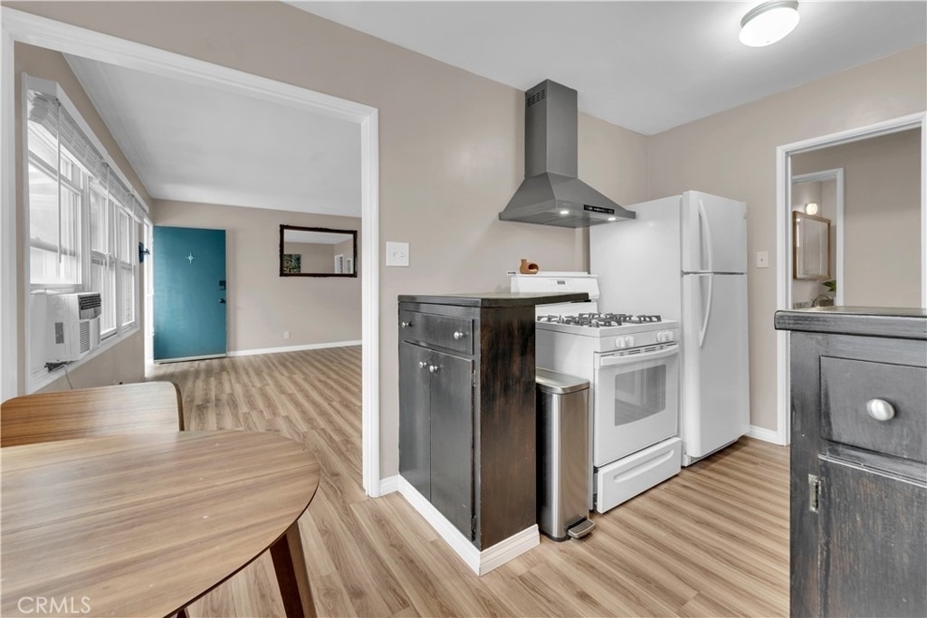 1250 E 1st Street - Photo 11