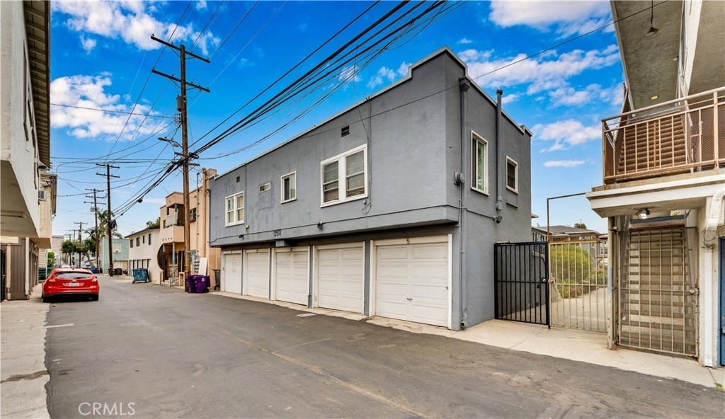 1250 E 1st Street - Photo 29