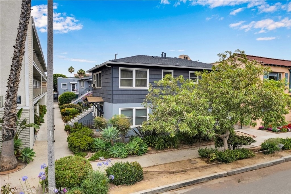 1250 E 1st Street - Photo 1
