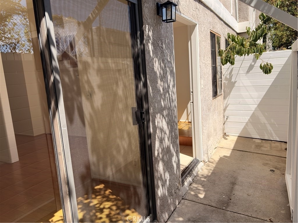 2519 Kansas - Photo 4