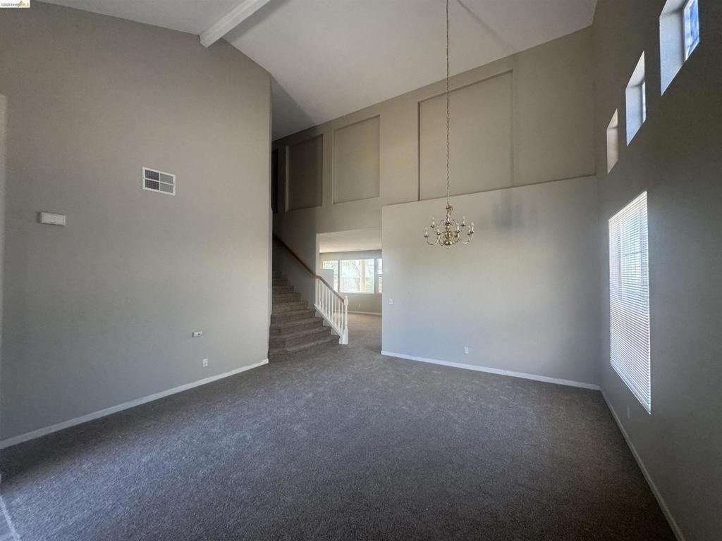 5575 Sunview Ct - Photo 2