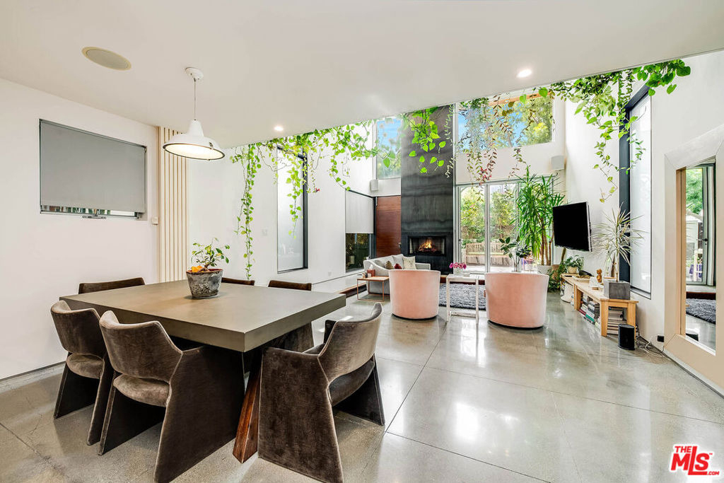 417 Venice Way - Photo 5