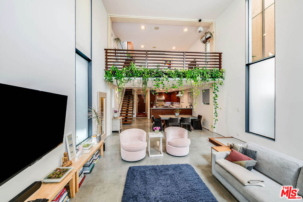 417 Venice Way - Photo 4
