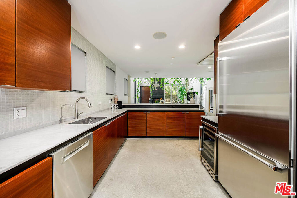 417 Venice Way - Photo 7