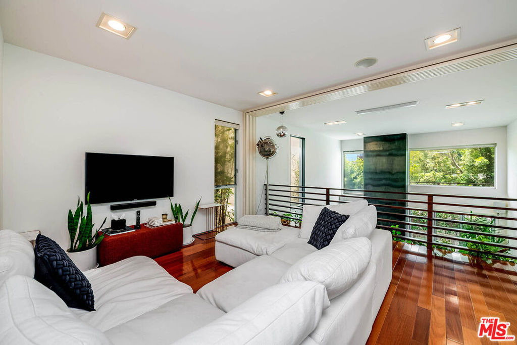 417 Venice Way - Photo 8