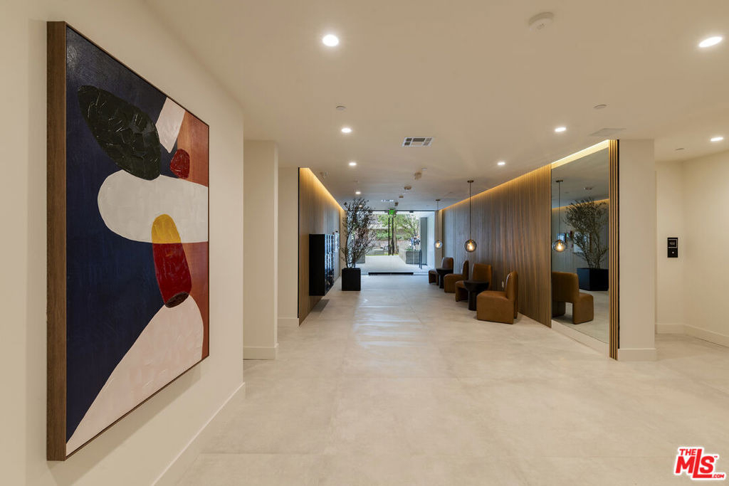 3659 1/2 Regal Place - Photo 30