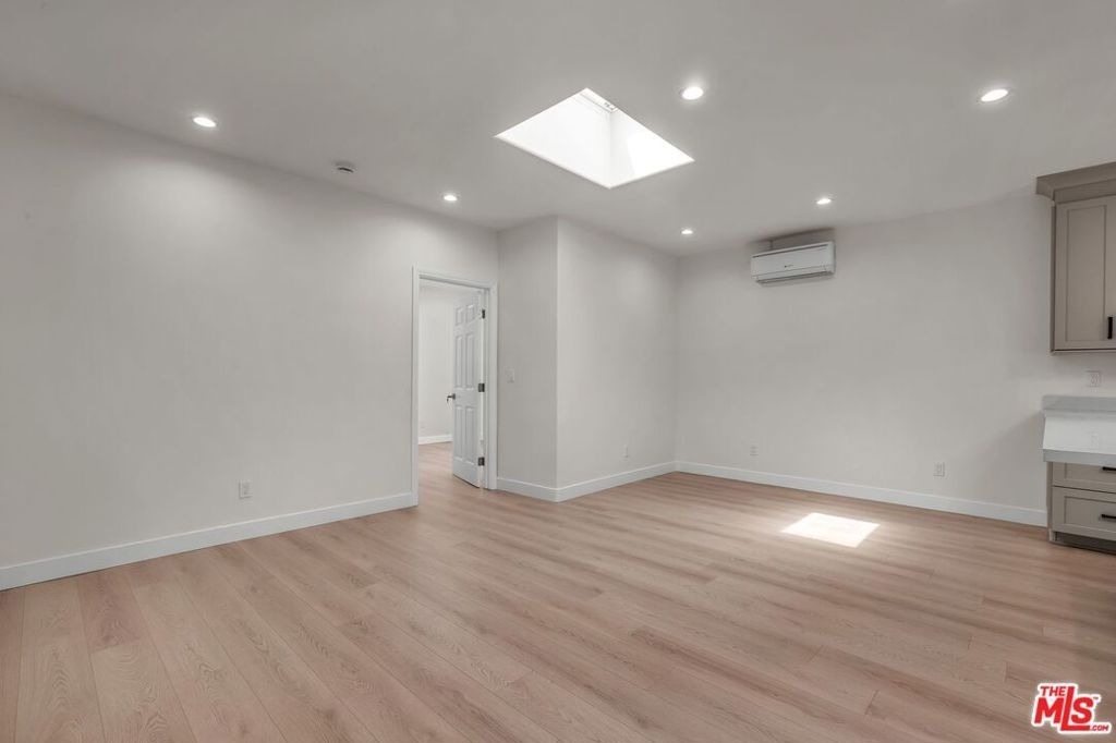 303 Culver Boulevard - Photo 8