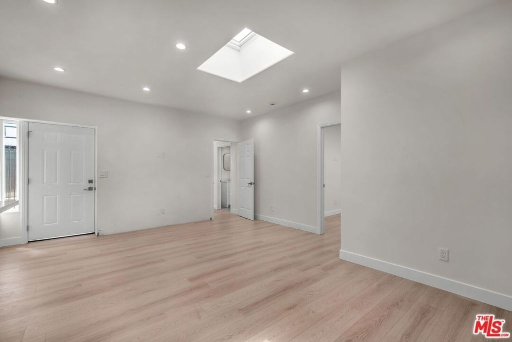 303 Culver Boulevard - Photo 7